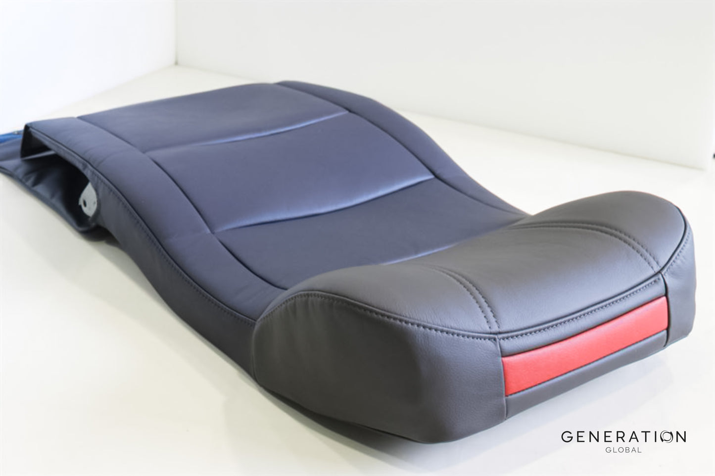 Passenger Seat Covers for CRJ 900 – Y Class, aviation leather, B/E Aerospace, FAA/EASA certified
