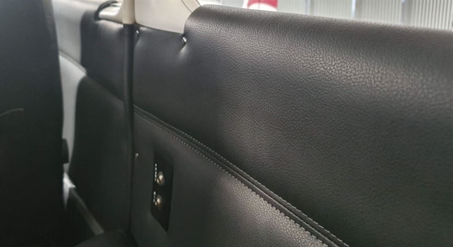 Sidewall trim panel set for Piper PA-28 aircraft