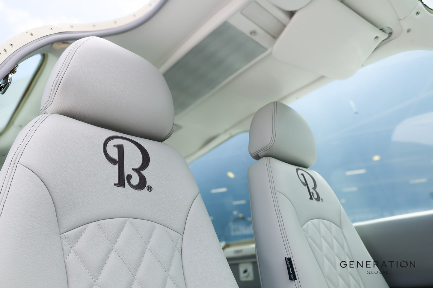 Beechcraft Baron E55 Leather Seat Upholstery – 5-Seat Interior Kit