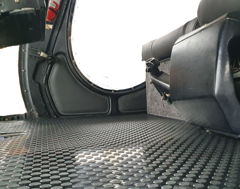 Door Panel Assemblies for Hughes 269/300C, Schweizer S300 – Set of 4, ABS backing, aviation leather, decorative stitching, FAA/EASA approved