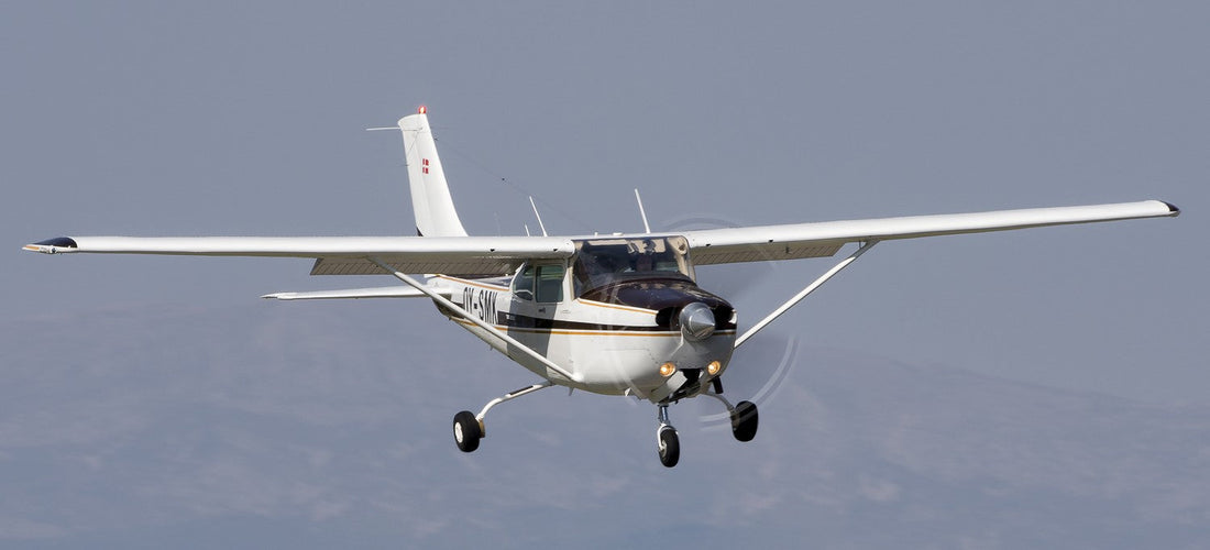 Cessna C182 Aircraft Interior