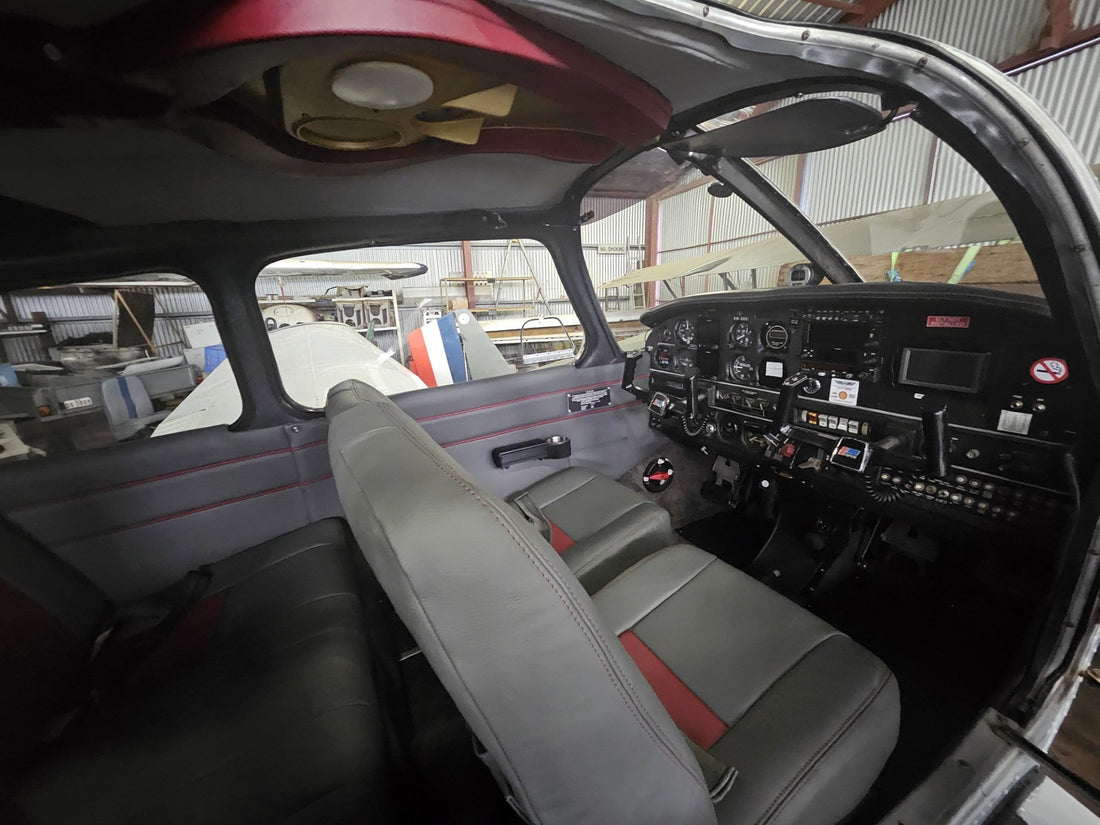 Liz Garbutt, Piper PA28 owner