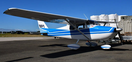Cessna C172 Skyhawk aircraft Interior
