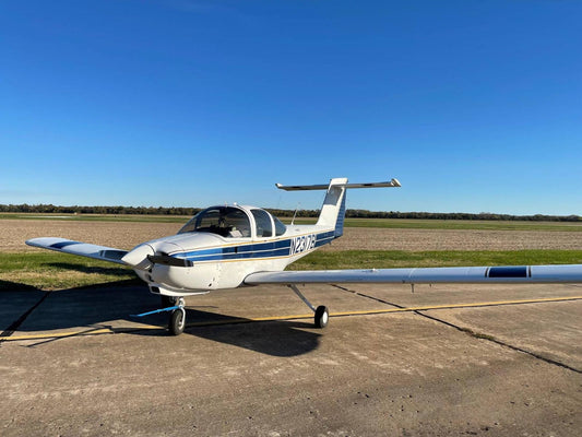 Piper PA-38 Aircraft Interior