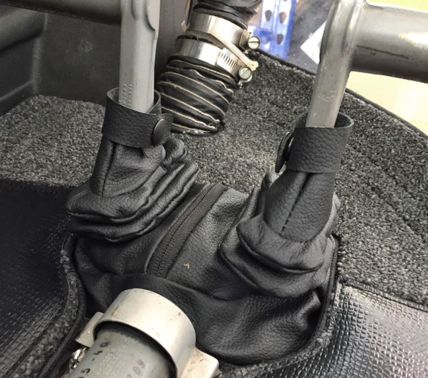 BO105 Pedal boot