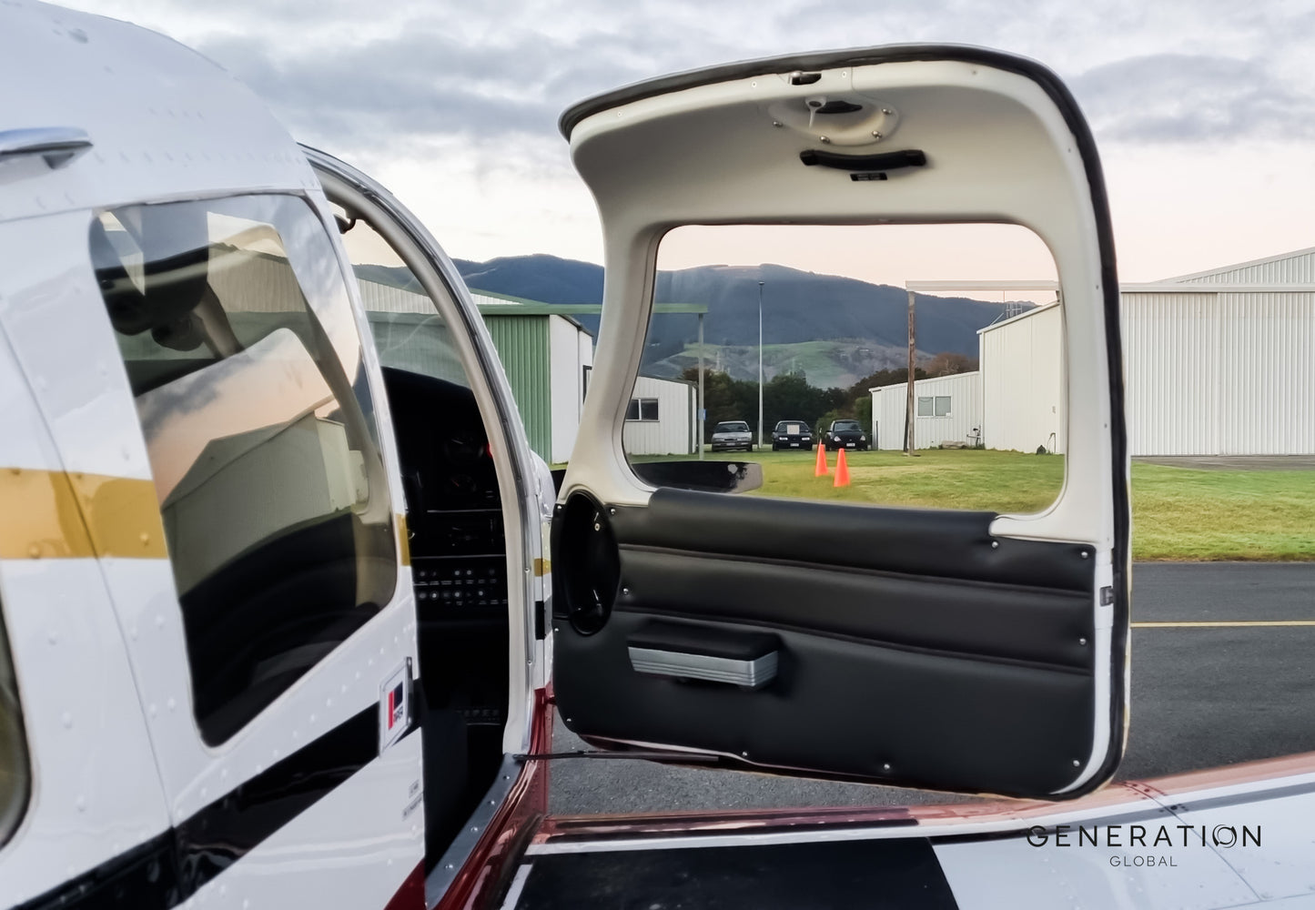 PA-28 181/236 Sidewall Trim Panels