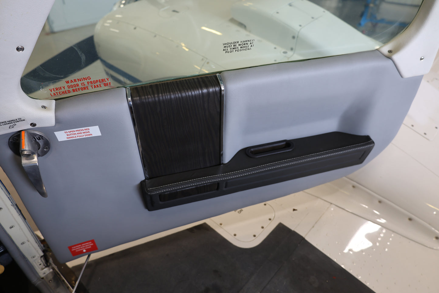 Beechcraft Baron E55 Sidewall Trim Panels