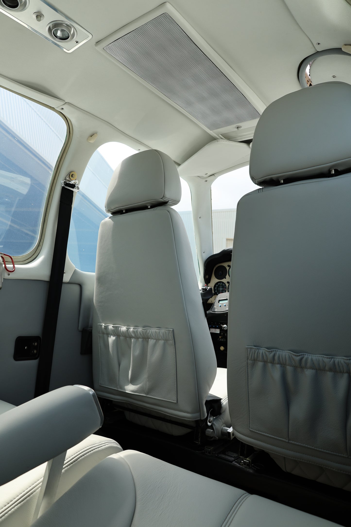 Beechcraft Baron E55 Leather Seat Upholstery – 5-Seat Interior Kit