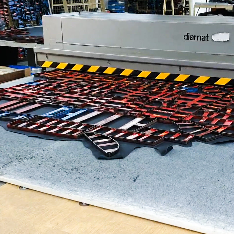 Commercial Airline Dress Covers Bed Press cutting