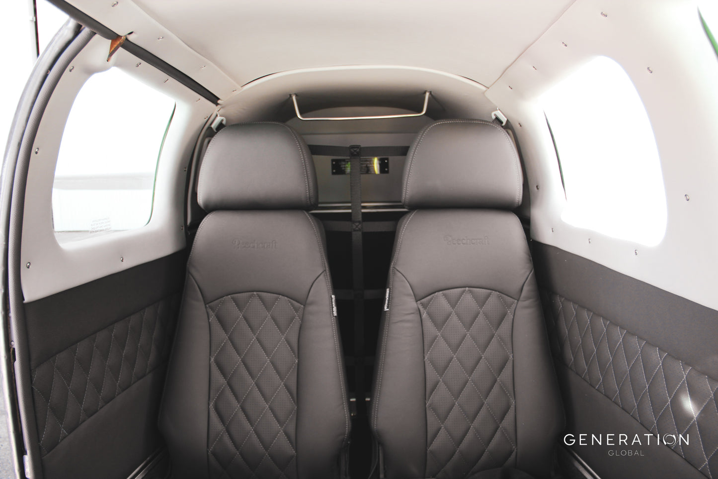 Beechcraft Baron 58 Seating
