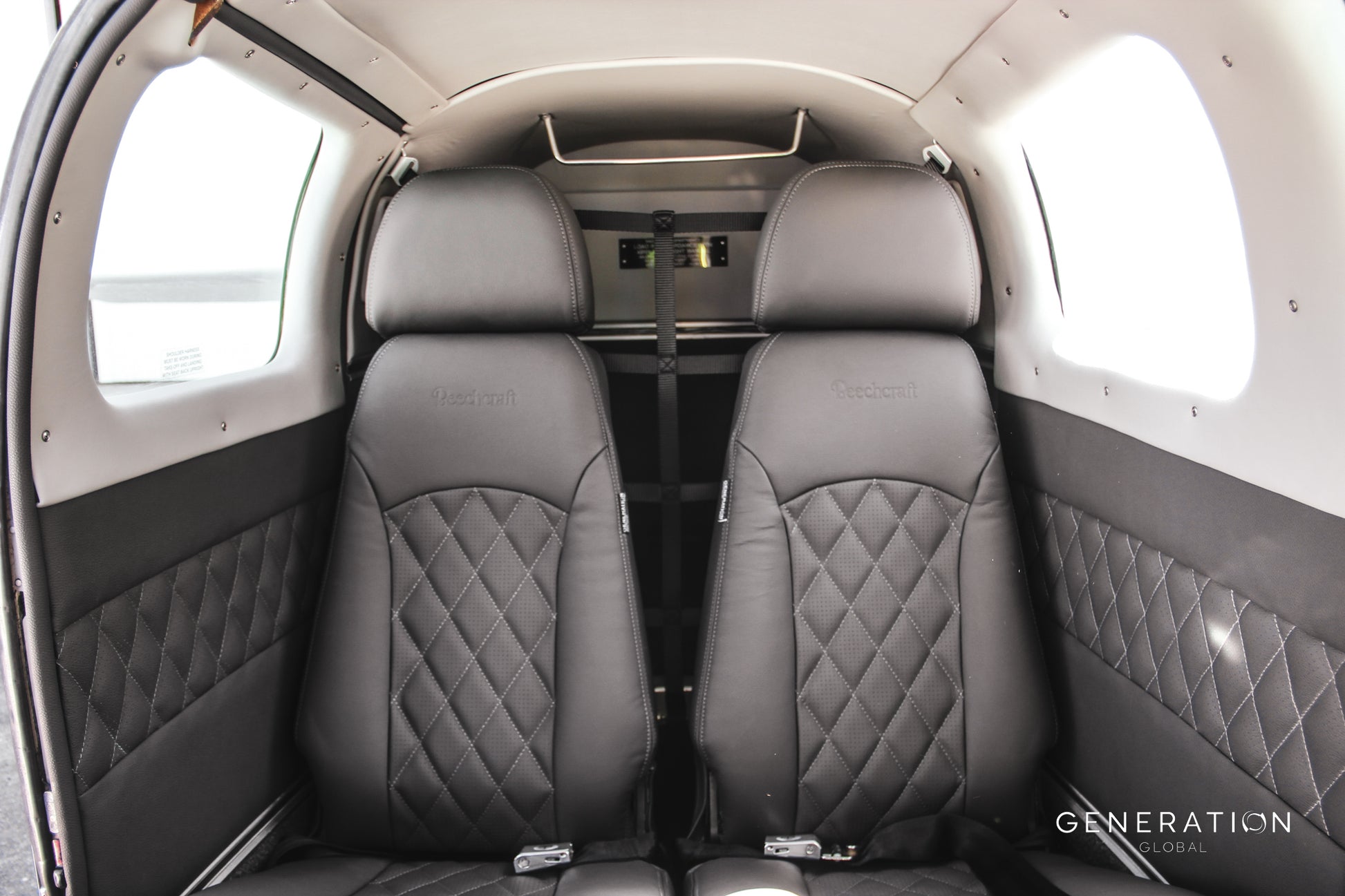 Beechcraft Baron 58 Seating