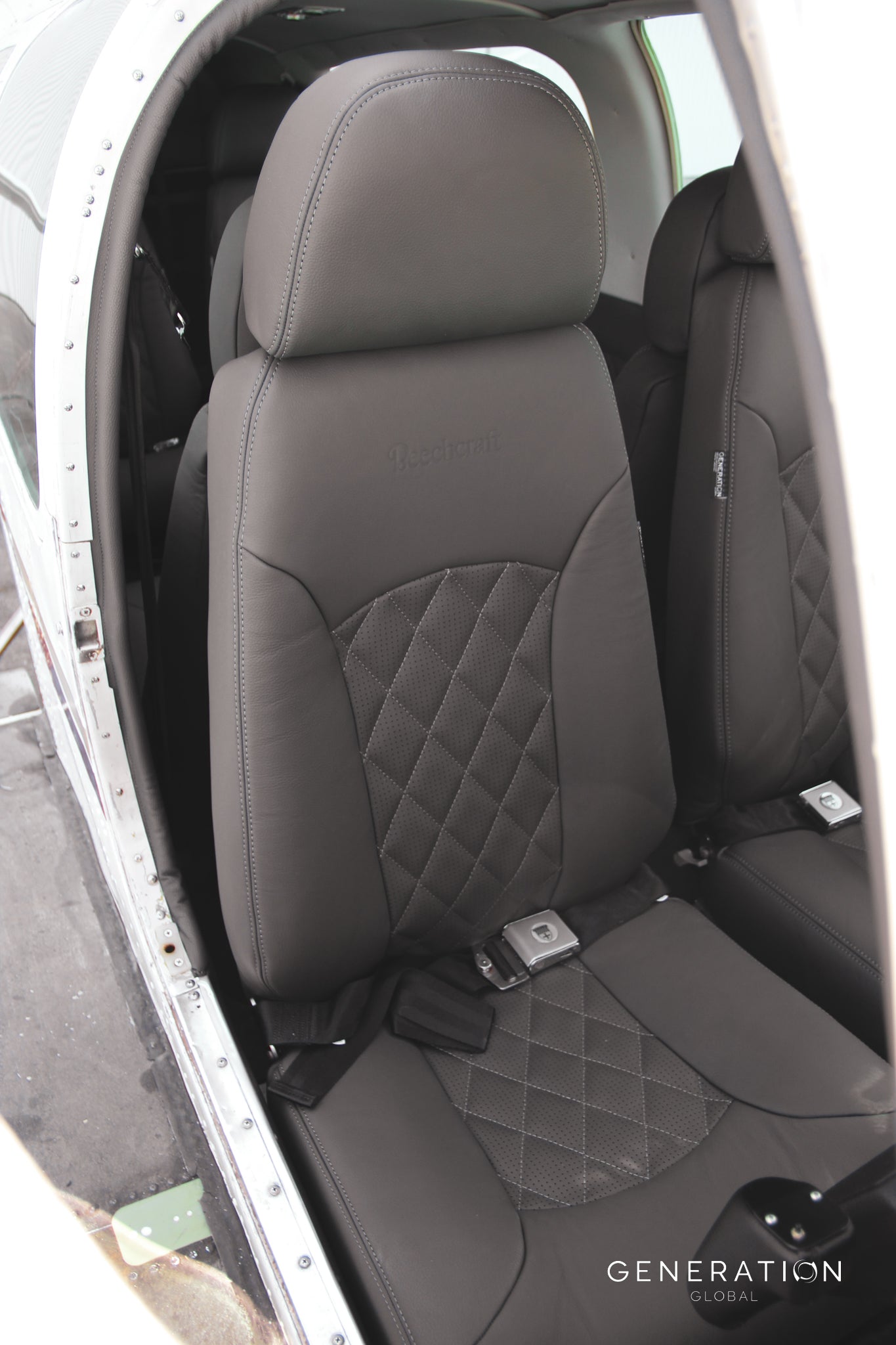 Beechcraft Baron 58 Seating